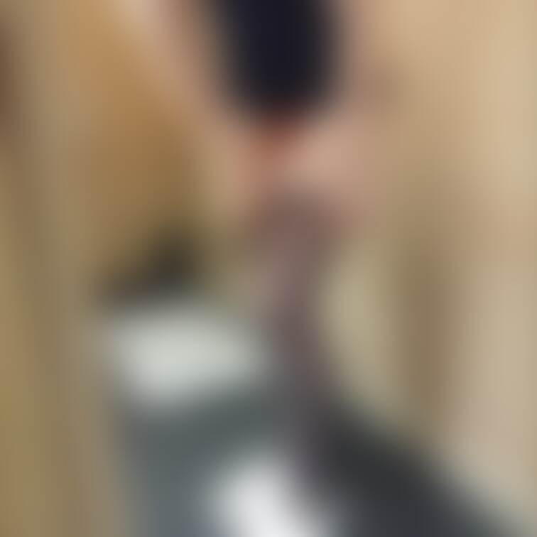 エロ仲間の男性と寝取られで遊んだ時光沢パンストを履いてる姿を見て興奮されてました。