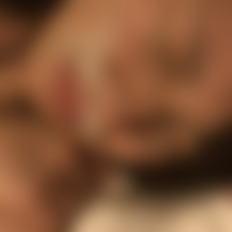 愛しの妻がザーメンまみれに。。この後の顔に塗りたくってのプレイがたまらなく興奮します