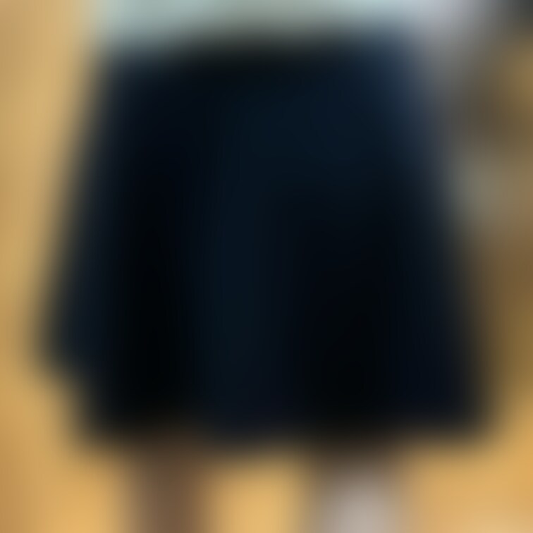 妻の後ろ姿です。
これだけで興奮してしまいます😍

※ 下着特典付きのプランも開設しました。妻を身近で感じてもらい