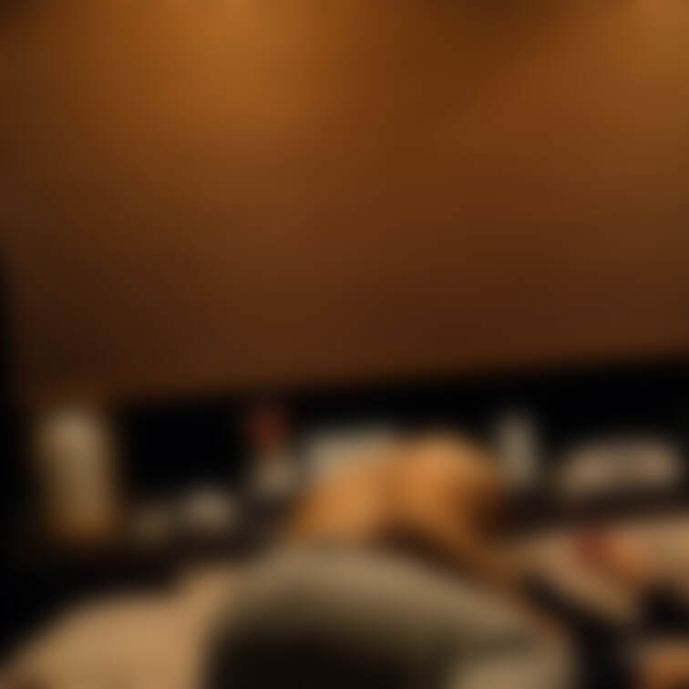 若いPと暗闇の中で情事①
旦那の誕生日に、若い単独さんと二人きりで、ラブホで楽しんじゃうユリ