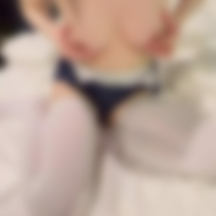 予約投稿にしてたのですが日付が間違えてました😭

遅くなってすみません😭

本日はスク水オーバーニーソでおっぱい