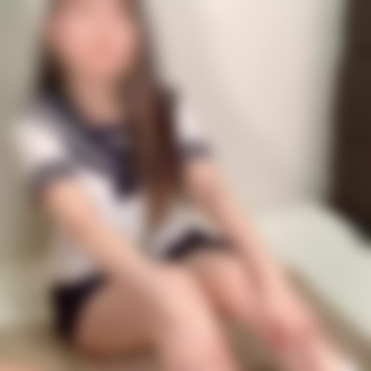 超美人の白ギャルに○○○コスとルーズソックスでハメ撮りSEXです！
おっぱい攻めたら喘ぎ出したので、パンツを脱がせて手