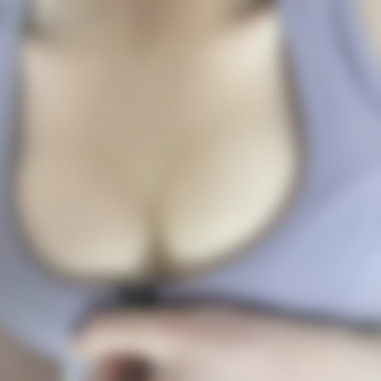 チャックをおろします