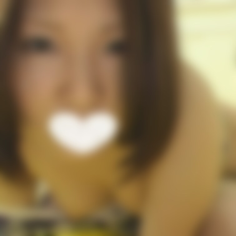 ムチムチボディで巨乳
21歳のお○○○さんのオナニーです

オナニーで気持ち良くなると
腰を振ったりしてイクー
