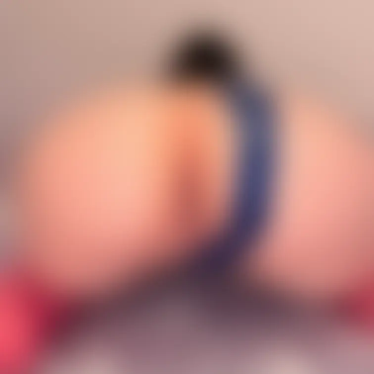 おっぱい丸出しでお股もオープンにできる水着です👙
ずらしたのでアナル見てください😘