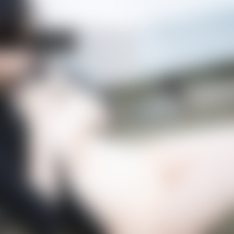 ヘッダーに使用している写真です

麗幽さん

おっぱいのカタチ綺麗すぎますよね！
引き続き撮影出来るように交渉
