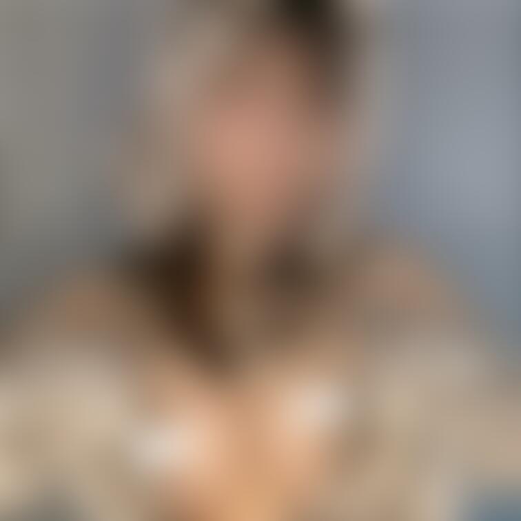 コスプレ乳首出し🐈‍⬛1枚目はXに載せてる画像で2〜4枚目はマイファンズ限定画像💓最後の画像は何も着てないよ🫣