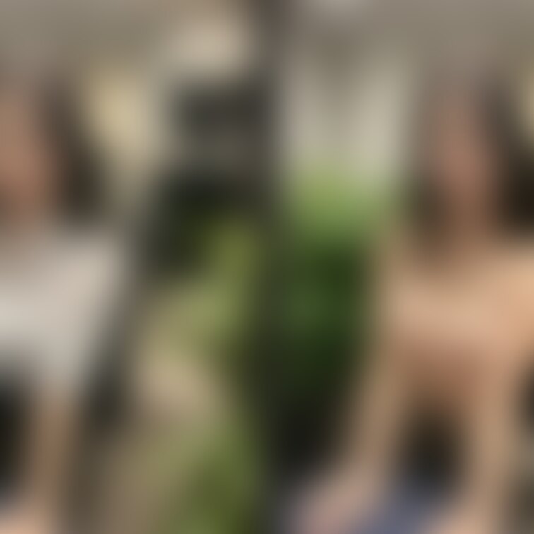 着衣と脱衣を並べた画像です。画像№185