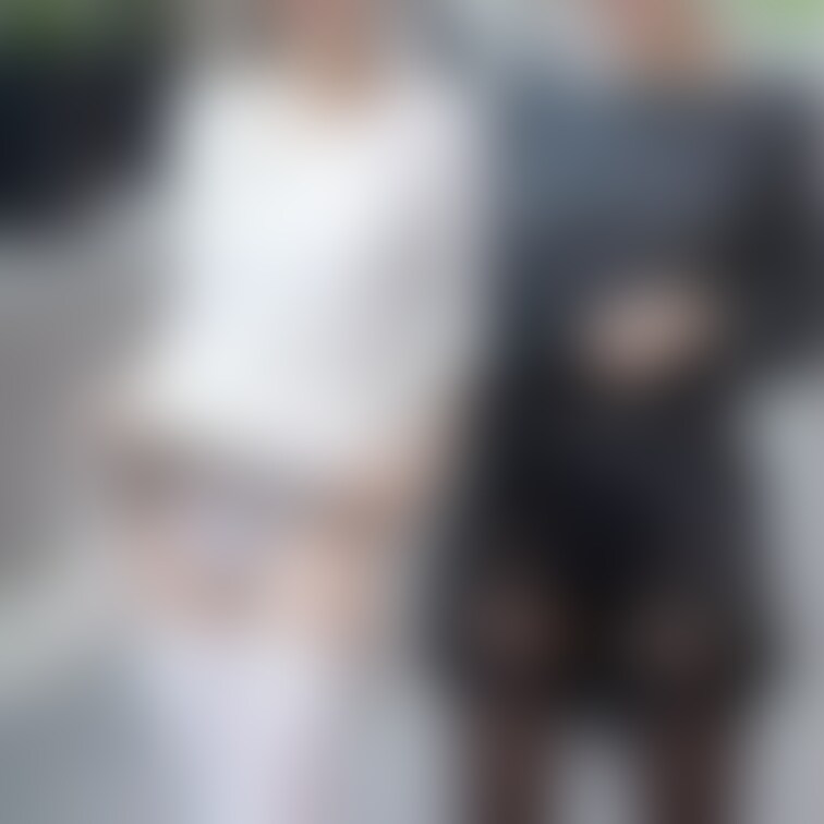 色っぽい熟女 その4
Voluptuous mature woman part4

一部下着姿です。
She's
