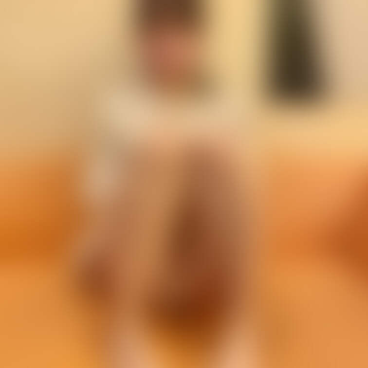 品性溢れる歯科助手 ほのかさん(24)③

足のサイズ:24cm
