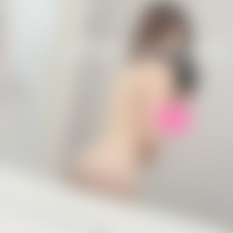 いつも応援ありがとうございます🥹
なかなか更新できずすみません🙇‍♀️
太りすぎてムチムチすぎて盛れなくて🤦‍♀️萎