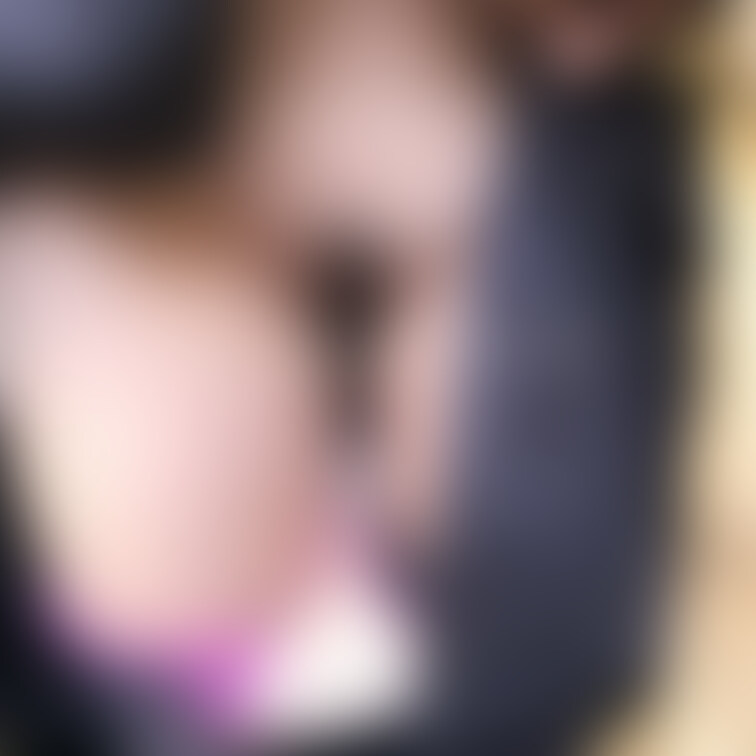 お外でも舐めてくれますか?
りこは舐められたい派です😍🫶