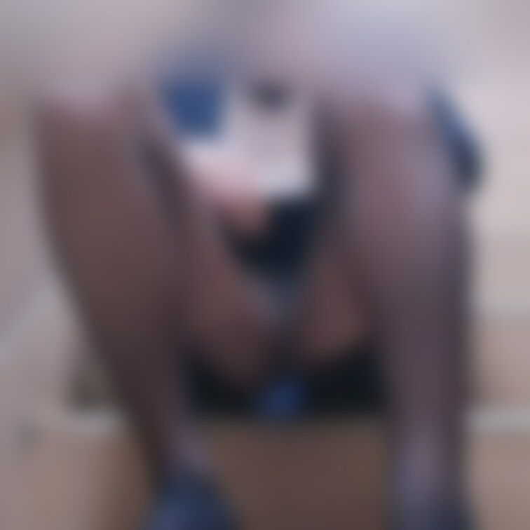 【匂いフェチ★会員様限定】みかに仕事中に呼び出されておしっこ臭いオリシーを嗅がされてる気分になる動画