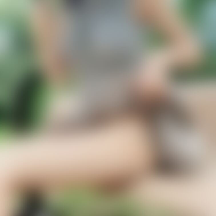 公園でよく見かけるGカップあの子のパンツの中🐶