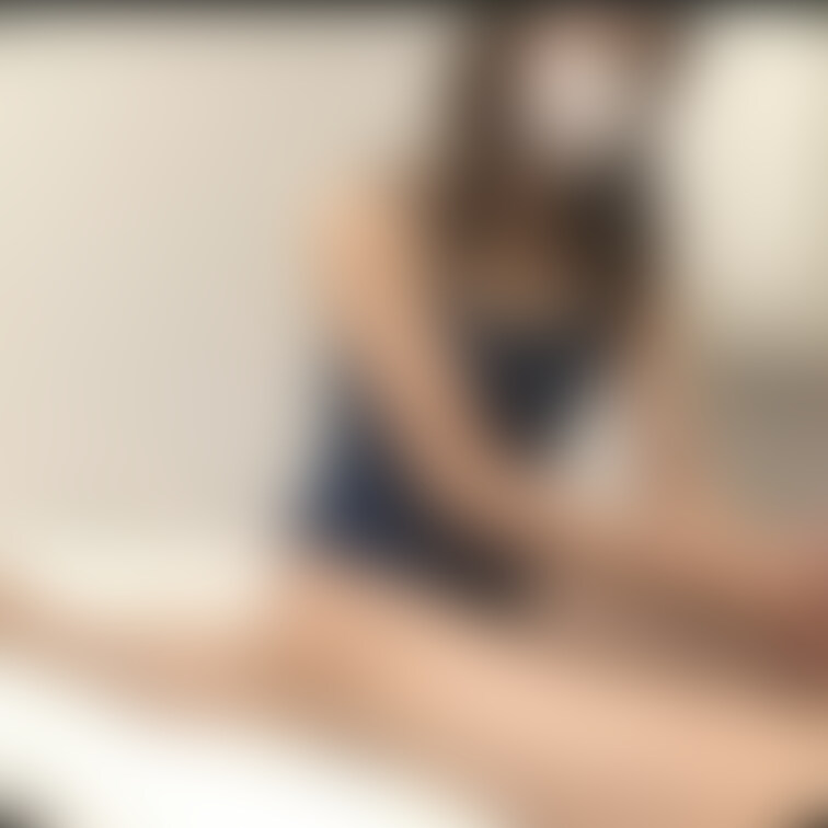 「お客様のおちんちんカチカチです❤腰動いてる︎笑❤えーイッちゃうんですか？︎❤」


