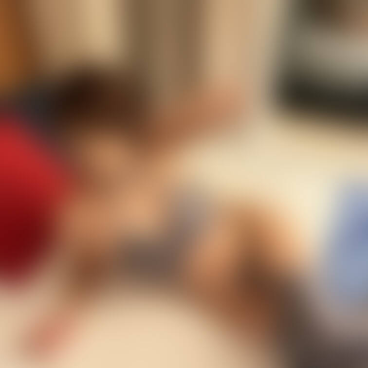 金曜の夜を、、、
素敵に、、エッチに、、
過ごそうね。。。
