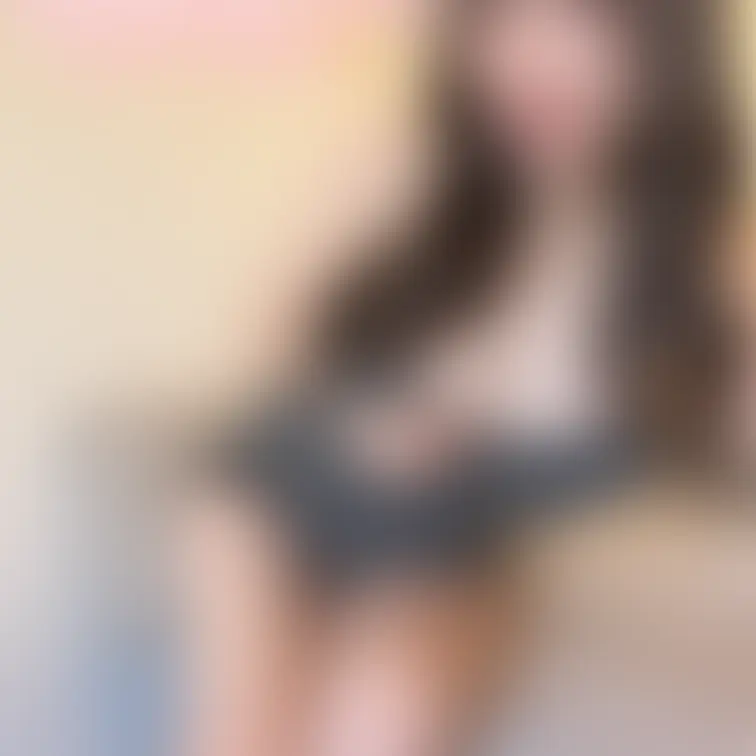 【お姉さんギャル？🖤自撮りメイン】
まだまだ暑いので夏服の投稿は続きます😘今日はお姉さんギャルっぽい感じにしてみたっ！