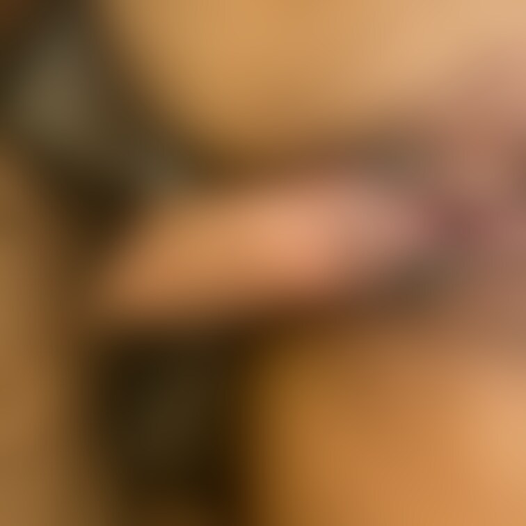 とっても恥ずかしい写真です😖
結合部をドアップで撮られました(笑)
かなりモザイクは薄いです💦

#陰部
#結