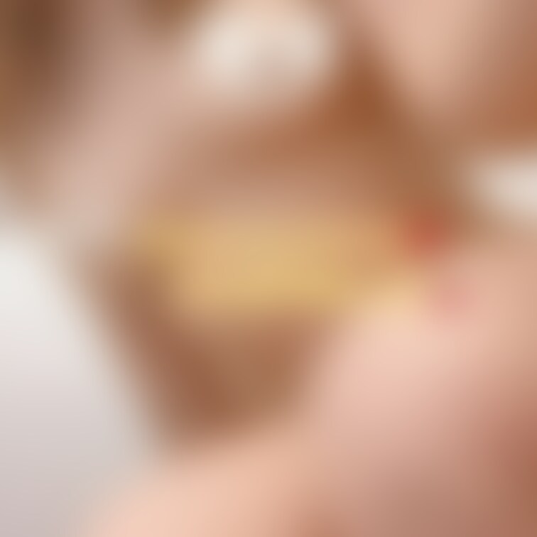 😇Smileぷらん😇

すぐに全裸になっちゃうあめ🍭。職場の‪🚽でもよく裸んぼでおしっこしてるし、プラグ挿れるし、オ