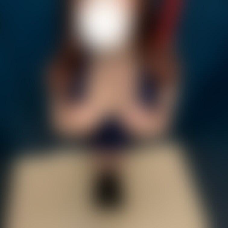 Twitterフォロワー1万人突破ありがとうございます〜😭
お礼に目元出した写真あげちゃいます!^_^
これ