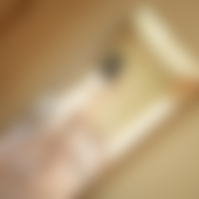 昼間の自然光で自撮り☺️
外の鏡ある所で昼間自撮りしたいけど
なかなか外に鏡って無いですよね🙄

最近フォロワー