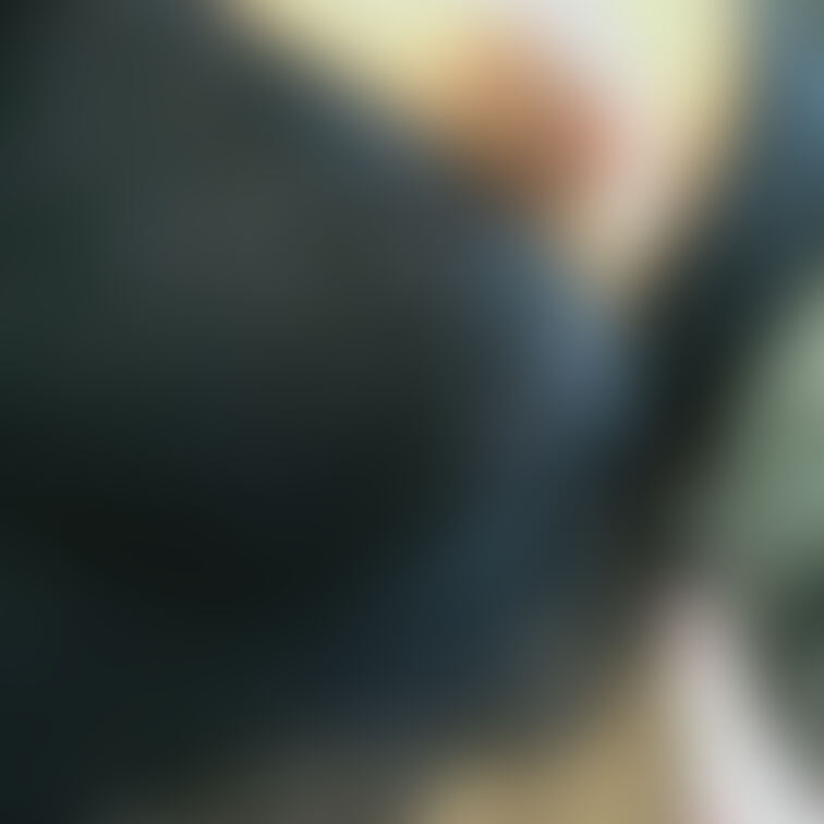 チラ見せおっぱい