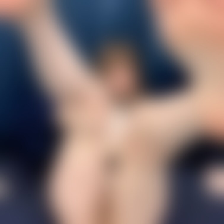 えっちなところ見せつけるチャイナ
