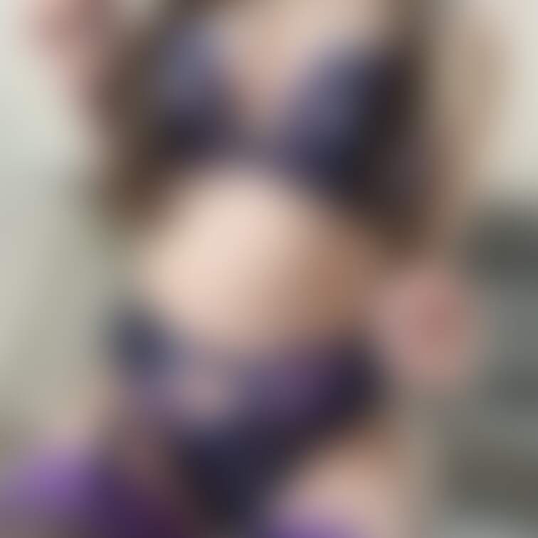 おっぱいフェチさんへ♥️✨
ブラつけたままブラストラップのアップ自撮り💗