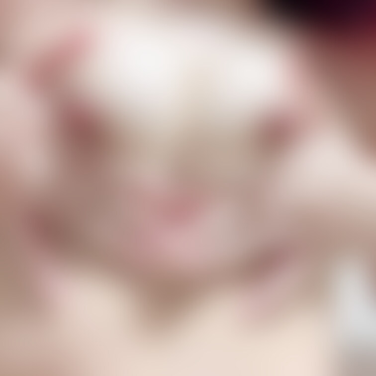 鷲掴み♡
ハート形に見えるかな🫣💗