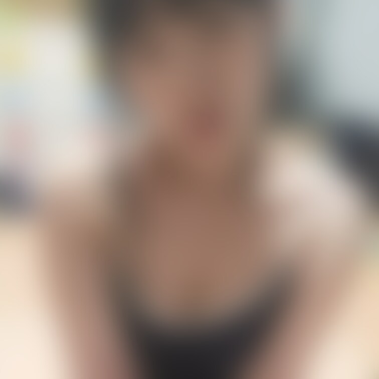 人妻ビキニ似合いますか？