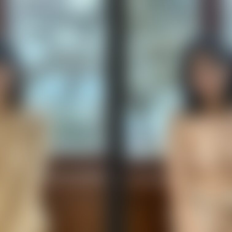 着衣と脱衣の並べた画像です    画像№ 1410