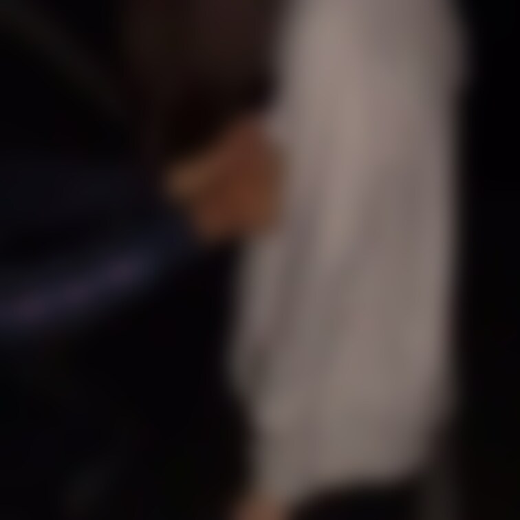 脱いでないから言ってもいいよね....？
セフレさんがナンネットで単独男性を集めてきて、６人かな....？
来た人を