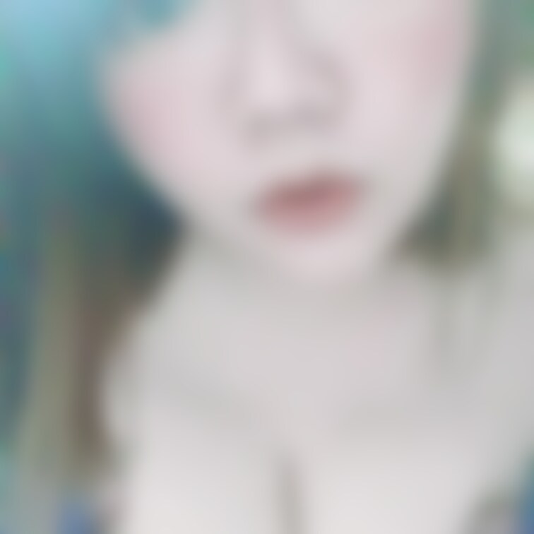 顔がっつり目でおっぱい揉んじゃった