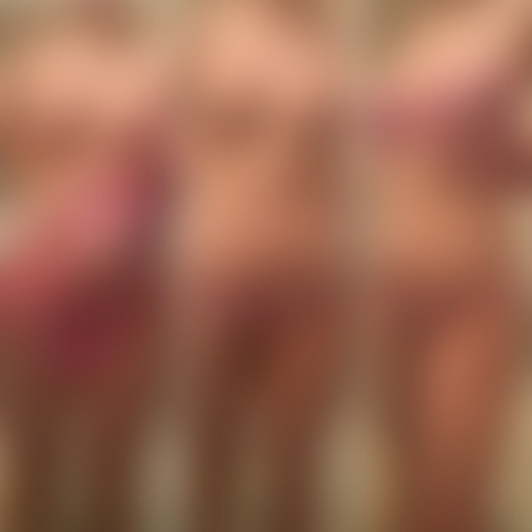 今朝撮りの風呂上がりの妻❤️
 短編ですが動画もあるので、肉感を味わって見てください❤️