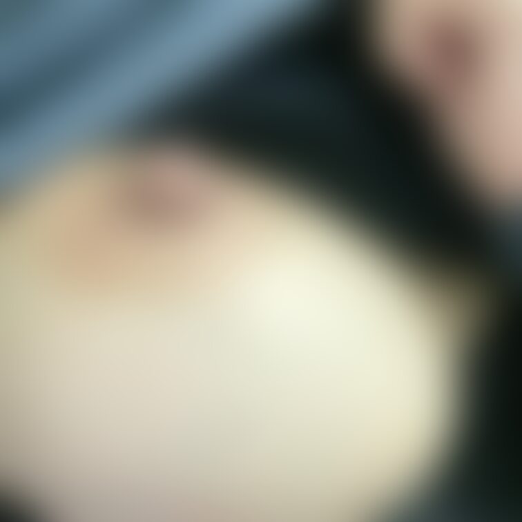 ママのおっぱい、なんだか肉まんみたいじゃない?
美味しそうだよね