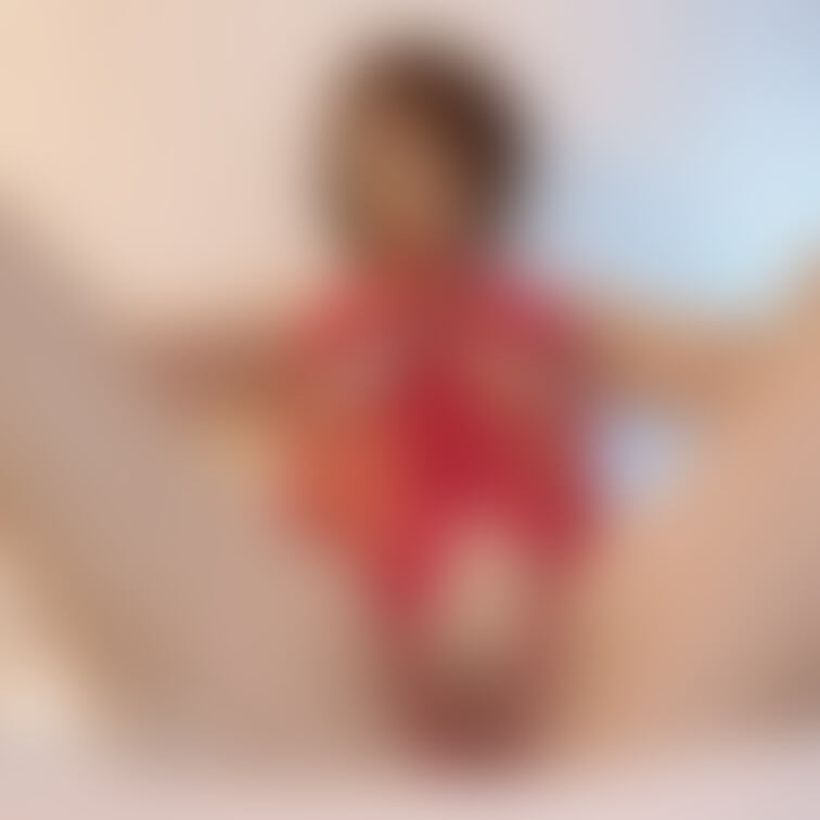 もっとよく見てるように( *´艸`)ｳﾌﾌ♥️
だんだん 大胆になってきちゃった💕🥰💕
このまま。。。入れちゃう⁉️