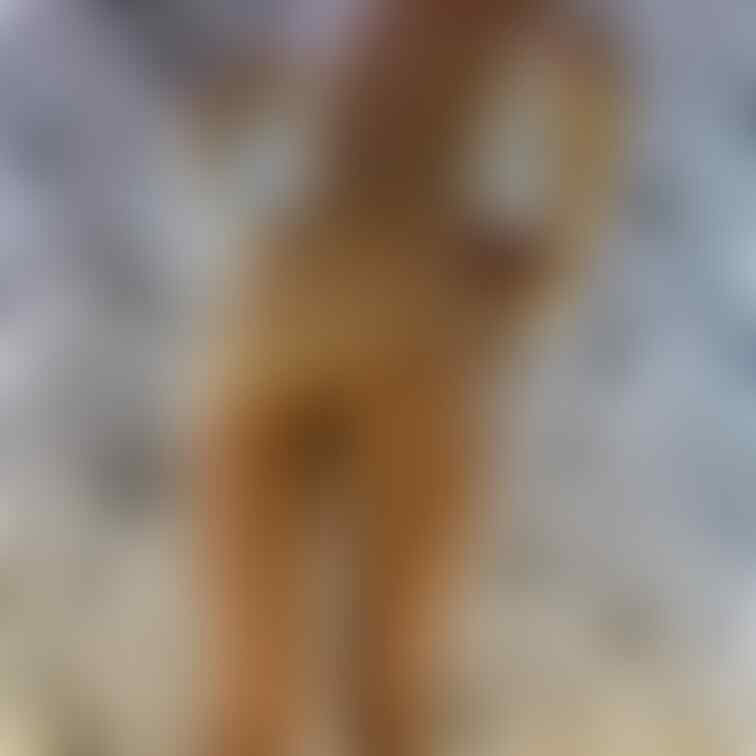 撮影会その2❤️
少しずつお尻を見せて！という要望に
ぎこちない手つきで応える…

あとでご褒美しっかりちょうだ