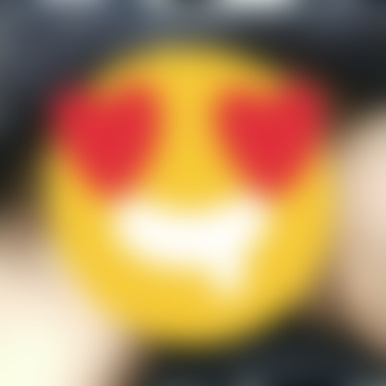 Twitterの回答になります！最近、お尻にぶつぶつが出てきましたがご了承下さい😭
Twitterやマイファンズに応援