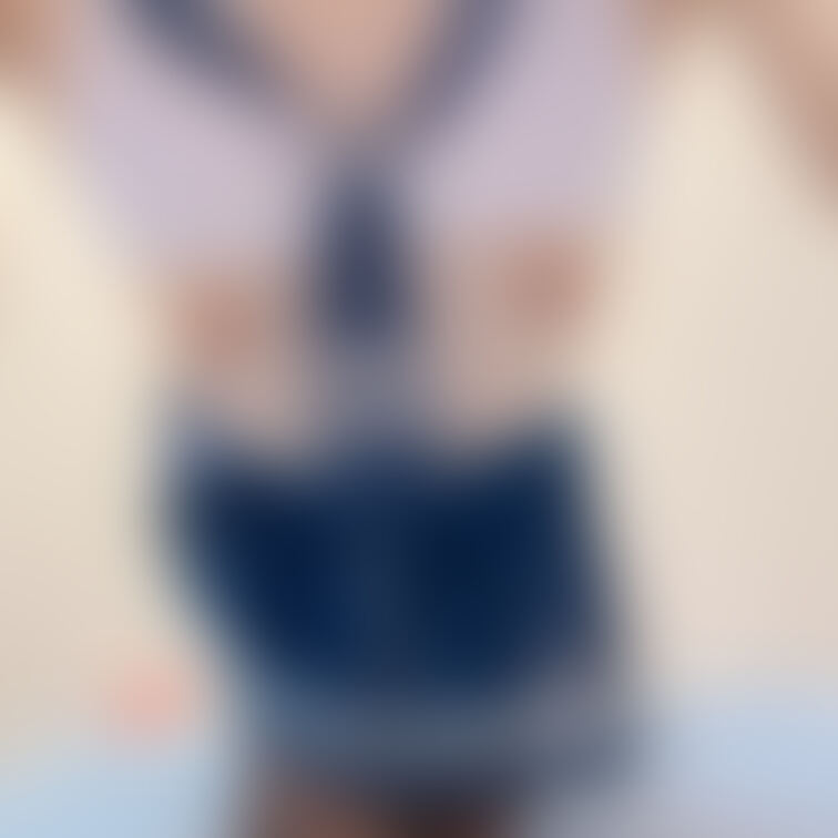 スタンプ無し仕上げ
ミニスカセーラー服でおっぱいポロん写真🙈
ちっぱいながらも頑張ってます🙌