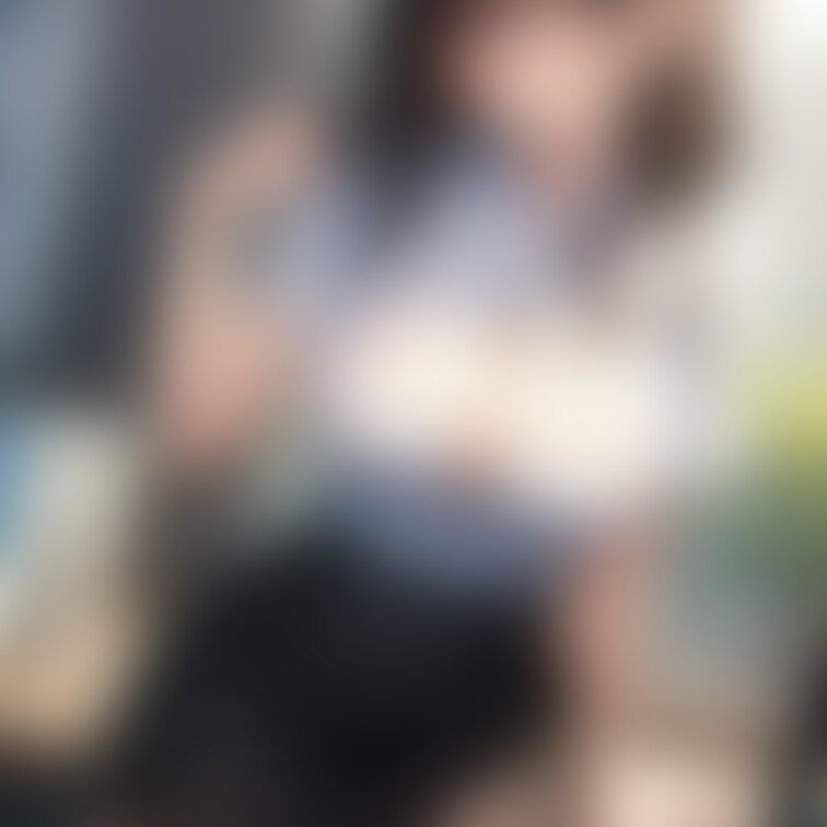 右上の「♡」押してくれたら嬉しいな💕
OLのムチムチの脚はいかががですか?