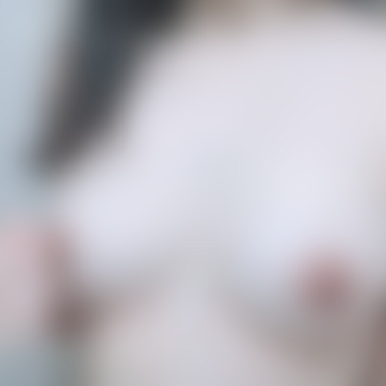 乳首いじいじ。