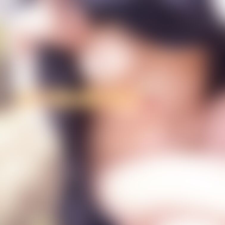🥳Smileぷらん🥳
お昼休みにノーパンノーブラ散歩🐶💞人がいなかったからワンピースまくり上げてみたよ( *´꒳`