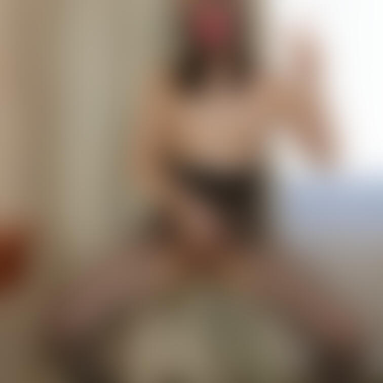 #003 MKちゃん
「ドM顔面弄り+ガニ股ピースで立ちション」(28/28ページ)
Ekusiad専属元祖放