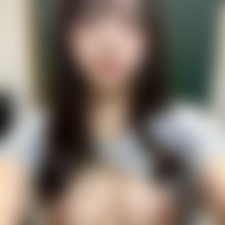 22歳/大学生(経営学部)/162cm/50kg代前半/Eカップ