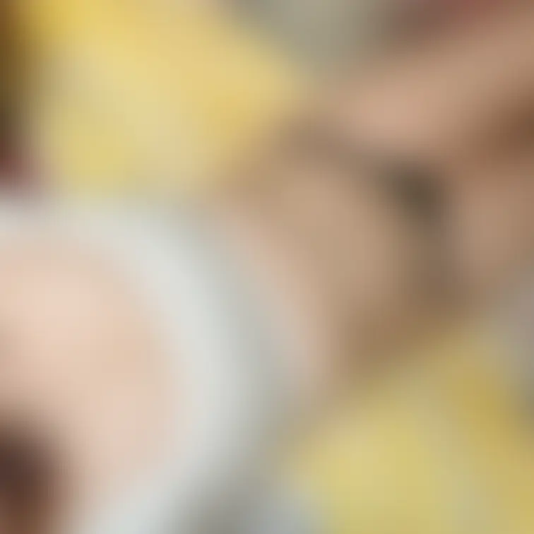 暑い日はいつもこんな感じで
胸も出して扇風機の風に当たっております🥺🫶