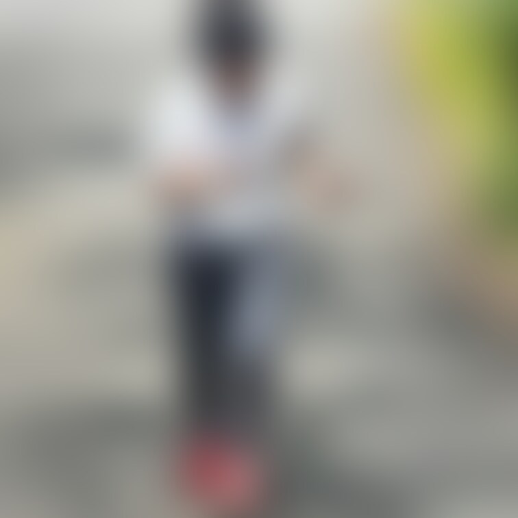 マラソン中〜(´ε｀ )
どこにでもいる普通の主婦ですが…もっとエッチになれるように頑張りまーす♪
良かったら応援よ