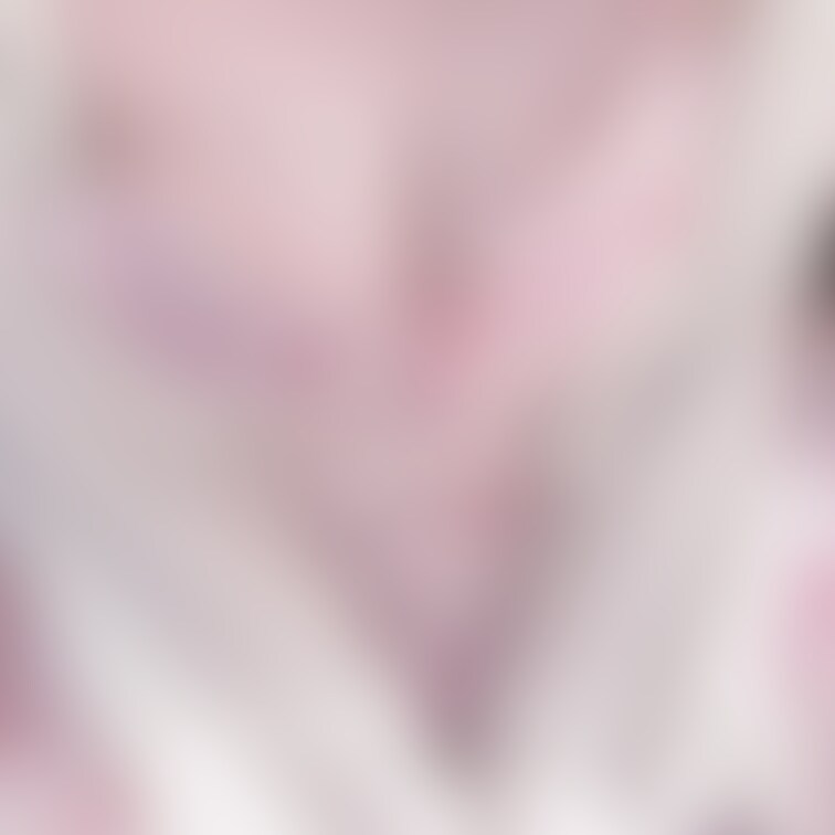 ちょっとしたパーティーの夜は
大人しくする訳には行かないよね...💕