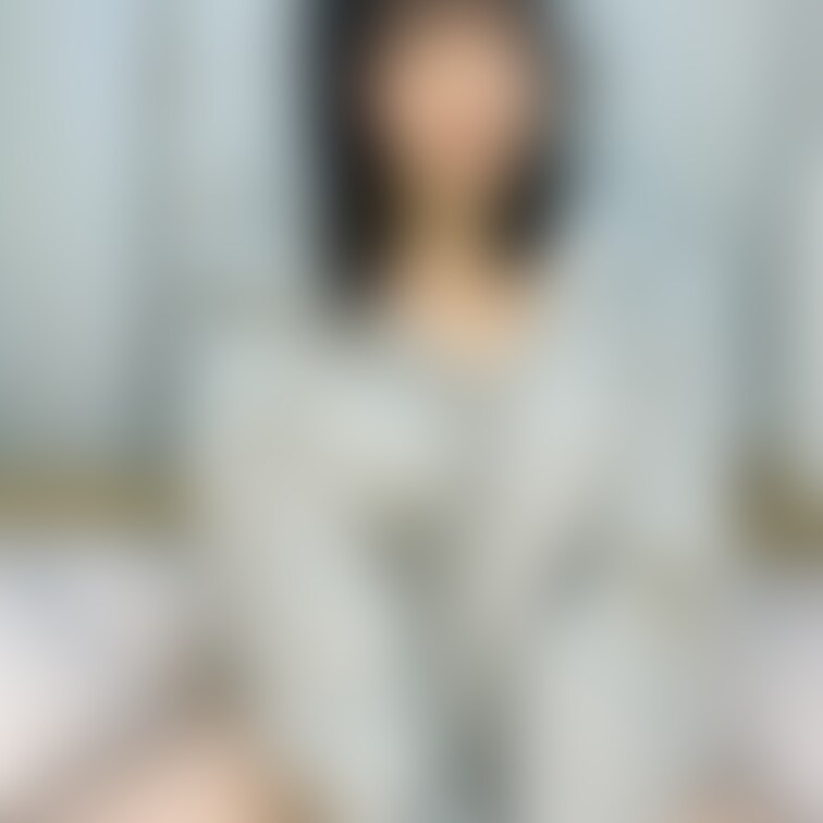 ホワイトデーなので白い下着だよ🤍
あんまり着ないからレアです( ¨̮ )♡