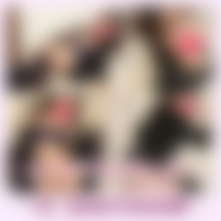 今回はランジェリーの上からスーツ着てみました♡
どの姿がエロいですか?
ご主人さま我慢してね❤️