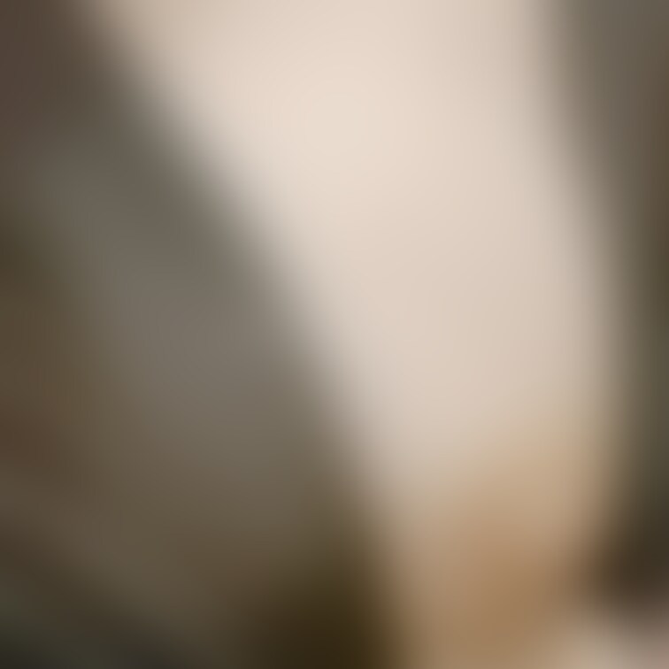 こっそりおっぱいポロン
【モザ写真】

興奮しすぎて、周りに人がいる状態でこっそりおっぱいポロン♡⃛
すごくドキ